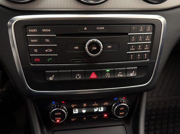 Mercedes-Benz CLA250 21 of 28