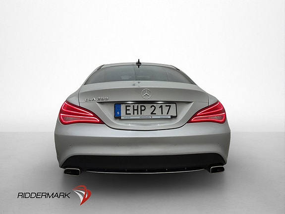 Mercedes-Benz CLA250 6 of 28