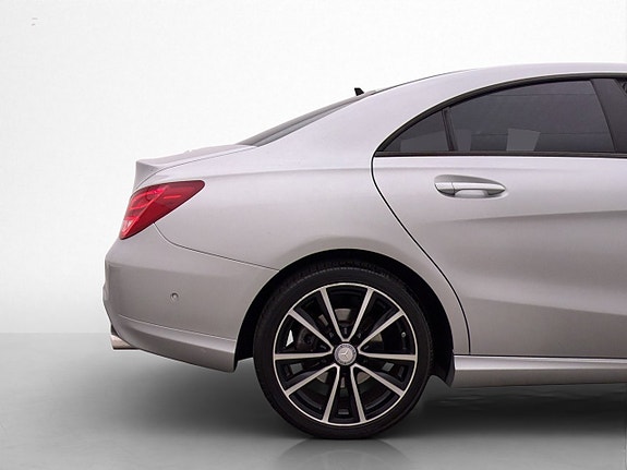Mercedes-Benz CLA250 27 of 28