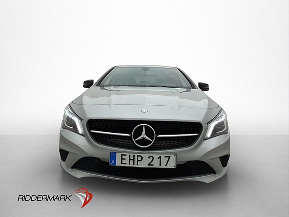 Mercedes-Benz CLA250 2 of 28