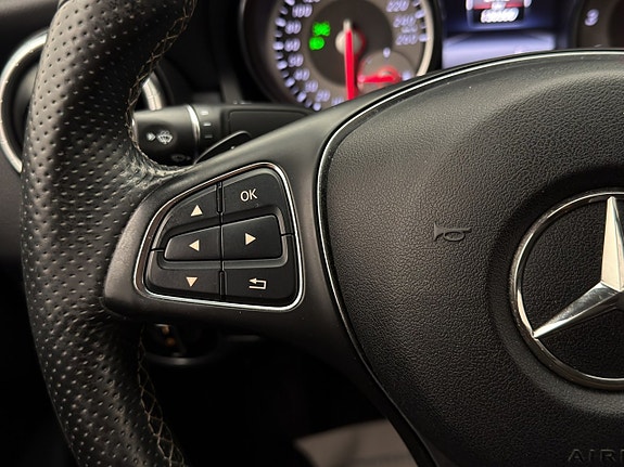 Mercedes-Benz CLA250 18 of 28
