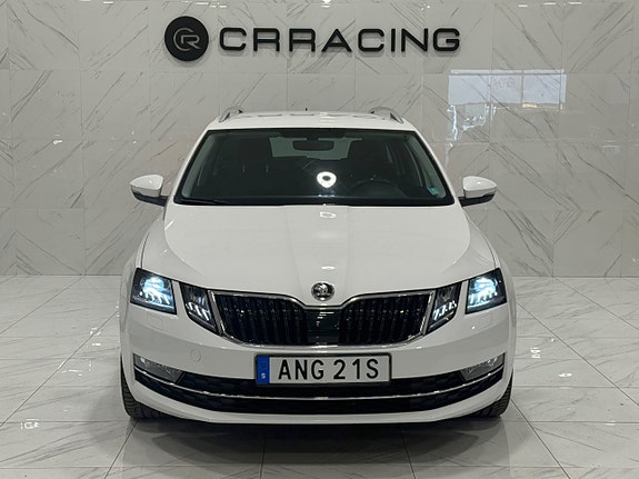 Skoda Octavia 2 of 18