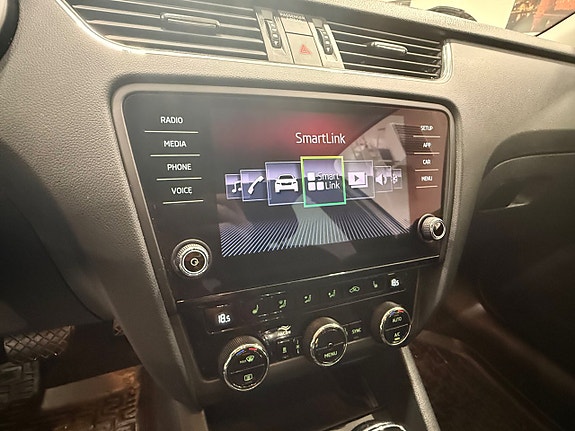 Skoda Octavia 9 of 18
