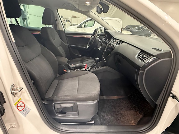 Skoda Octavia 12 of 18