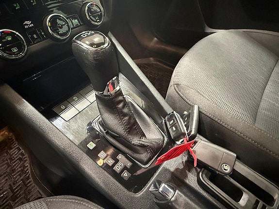 Skoda Octavia 10 of 18