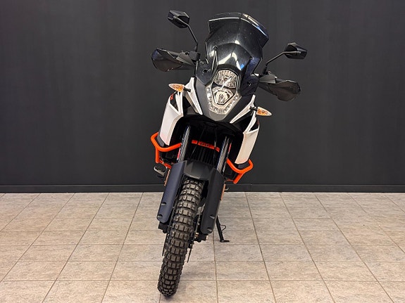 KTM 1090 Adventure R | Toppbox | Nya däck 3 of 21