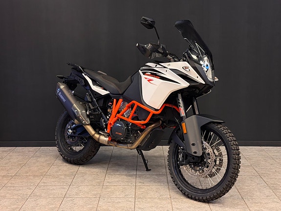 KTM 1090 Adventure R | Toppbox | Nya däck 2 of 21