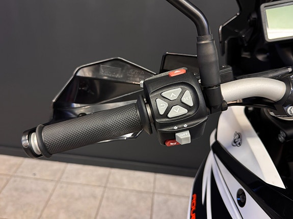 KTM 1090 Adventure R | Toppbox | Nya däck 17 of 21