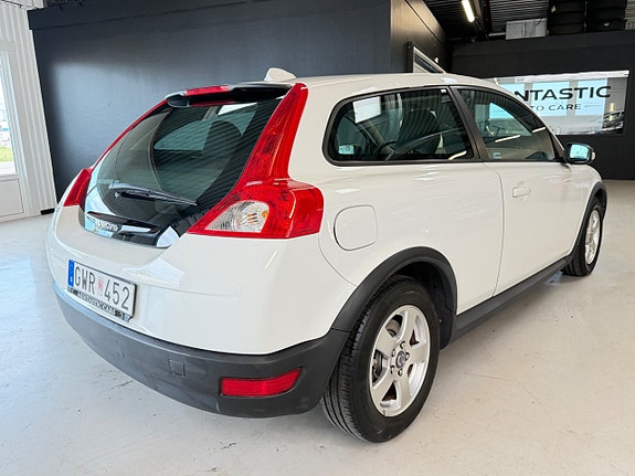 Volvo C30 6 of 17