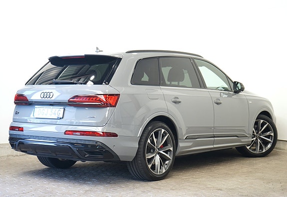 Audi Q7 4 of 19