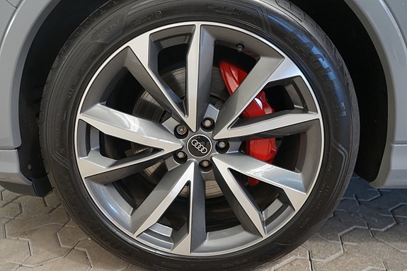 Audi Q7 6 of 19