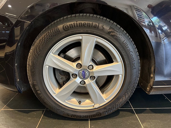 Volvo V40 5 of 12