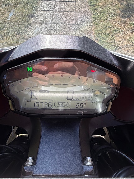 Ducati 959 Panigale 9 of 12