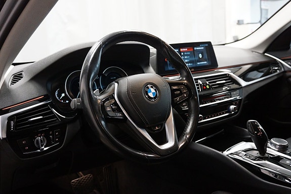 BMW 520i 10 of 21