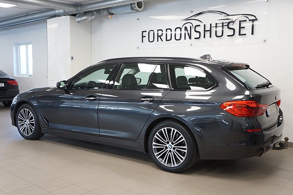 BMW 520i 2 of 21