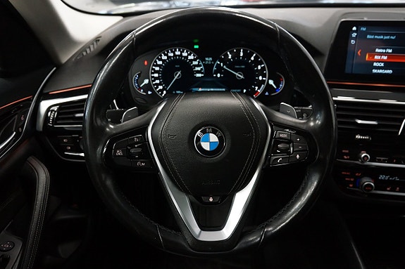 BMW 520i 9 of 21