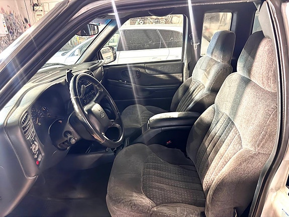 Chevrolet S10 7 of 8