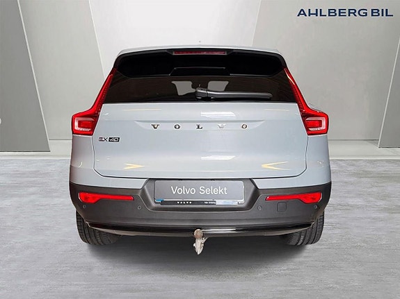 Volvo EX40 13 of 15