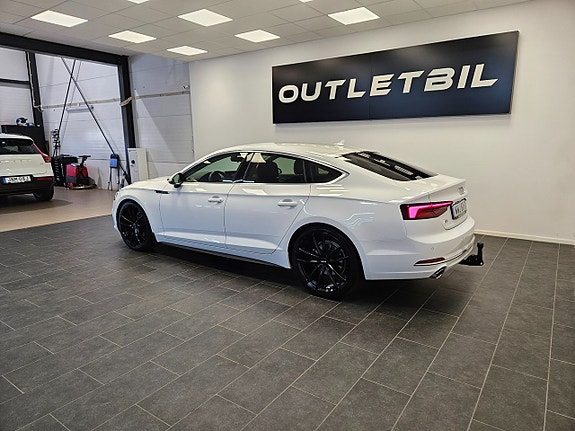 Audi A5 9 of 27