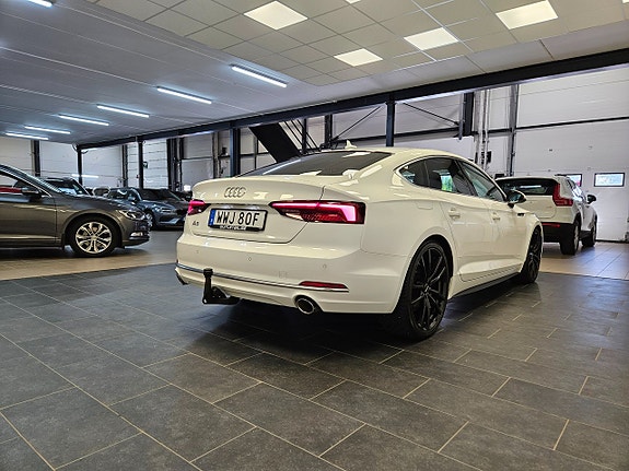 Audi A5 10 of 27
