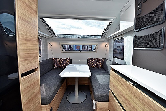 Adria 391 LH Action Sport, Långbäddar 6 of 20