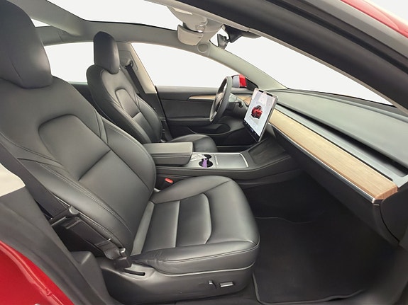 Tesla Model 3 15 of 30