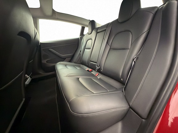 Tesla Model 3 17 of 30