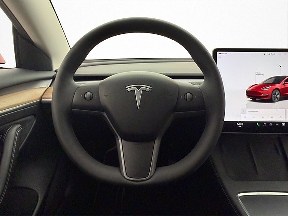 Tesla Model 3 14 of 30