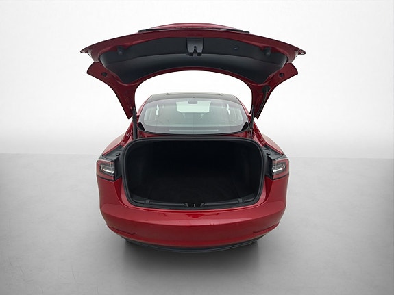 Tesla Model 3 29 of 30