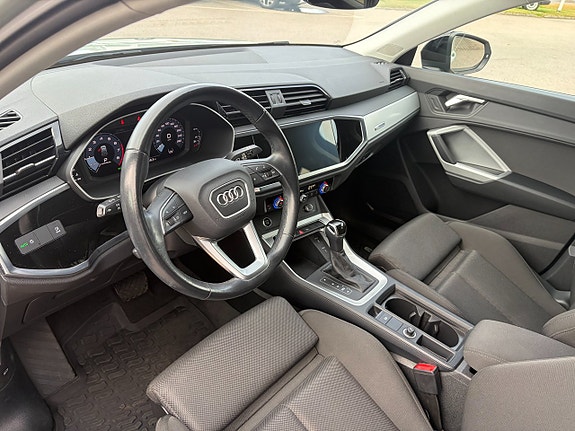 Audi Q3 7 of 14