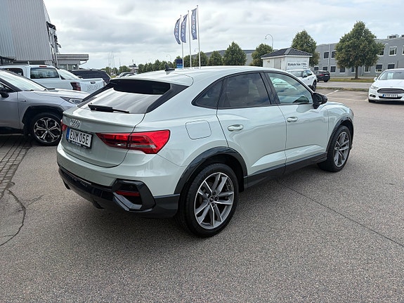 Audi Q3 4 of 14
