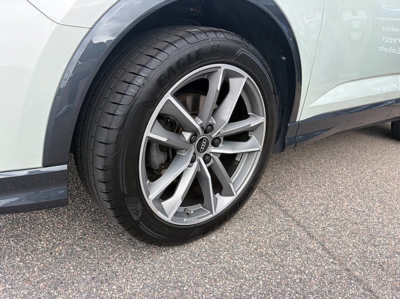 Audi Q3 14 of 14