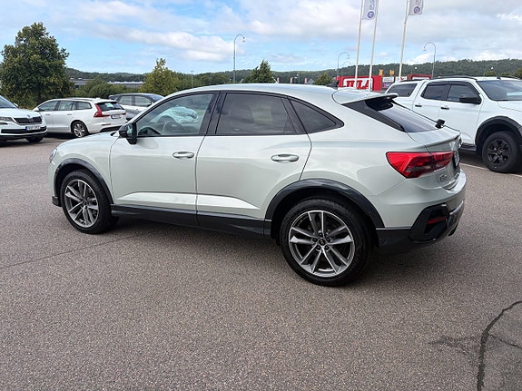 Audi Q3 3 of 14