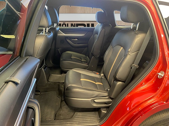 Mazda CX-80 13 of 15
