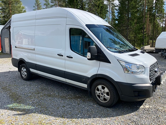 Ford Transit 350 L3 Van 5 of 9