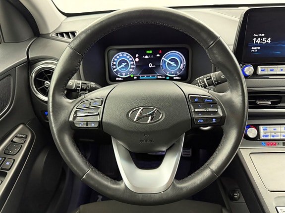 Hyundai Kona 14 of 26