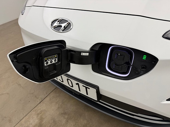 Hyundai Kona 10 of 26