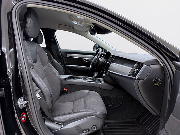 Volvo V90 Cross Country 14 of 17
