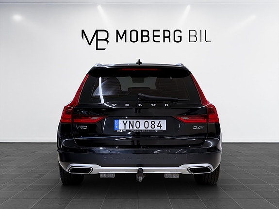 Volvo V90 Cross Country 5 of 17