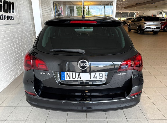 Opel Astra 4 of 14