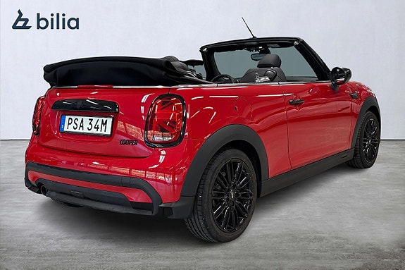 MINI Cooper 16 of 17