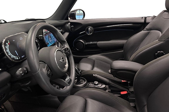MINI Cooper 12 of 17