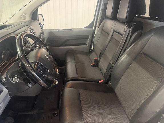 Peugeot Expert 5 of 12