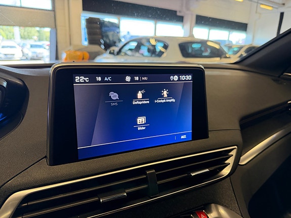 Peugeot 3008 13 of 26