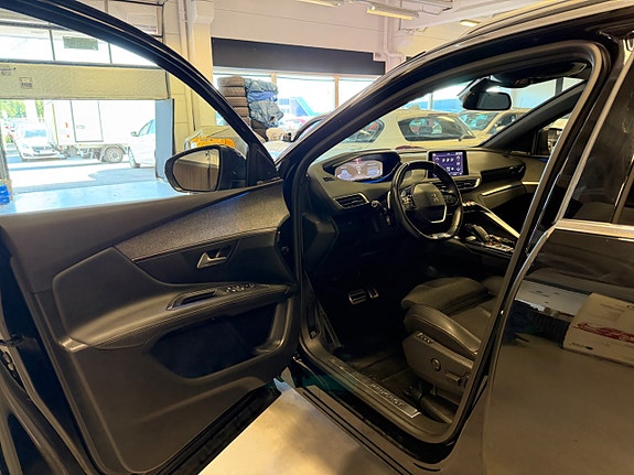 Peugeot 3008 8 of 26