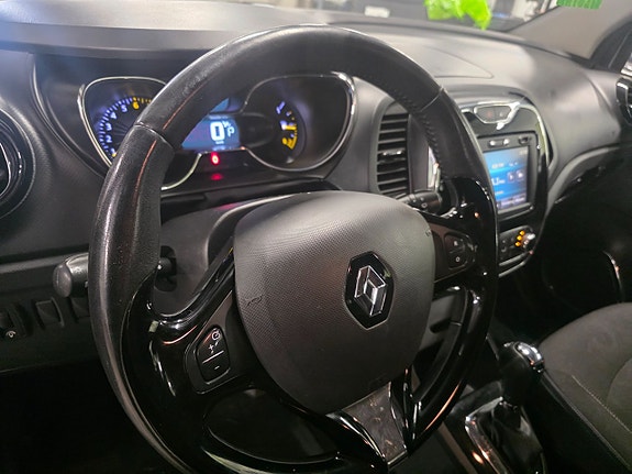 Renault Captur 12 of 12