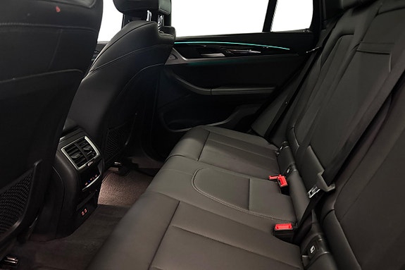 BMW iX3 11 of 19