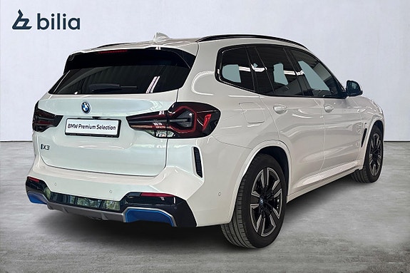 BMW iX3 18 of 19