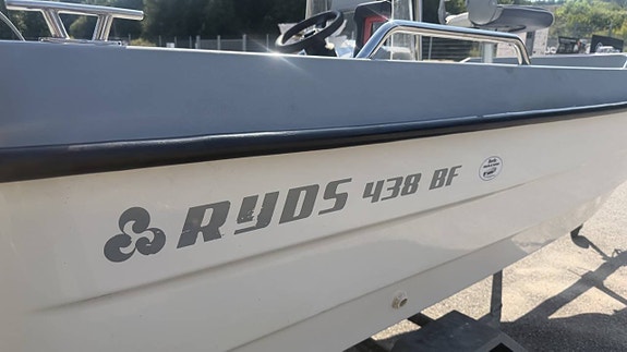 Ryds 438 BF/Mercury F20 4 of 6