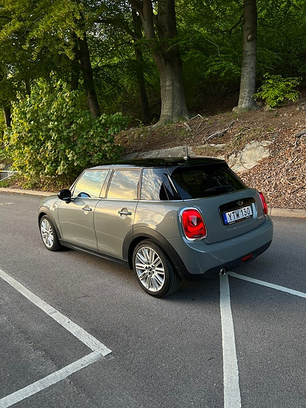 MINI Cooper 3 of 8